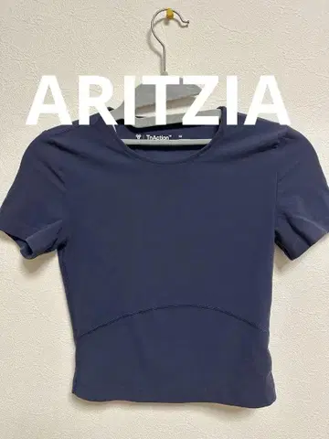 ARITZIA 네이비 반팔 XS
