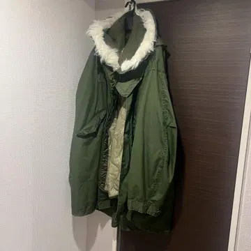 피쉬테일 모즈 코트