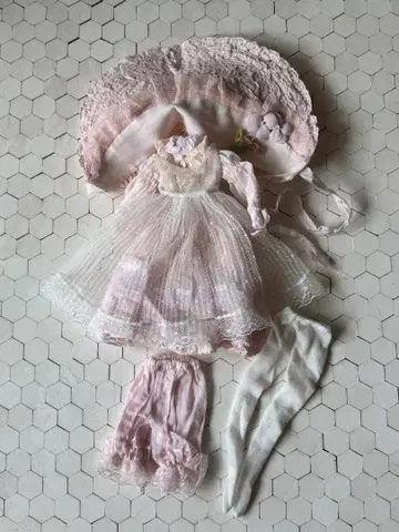 브라이스 아웃핏 해외 작가님