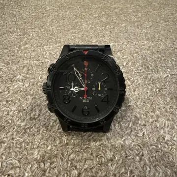 NIXON 블랙 아날로그 쿼츠 손목시계 200M 방수