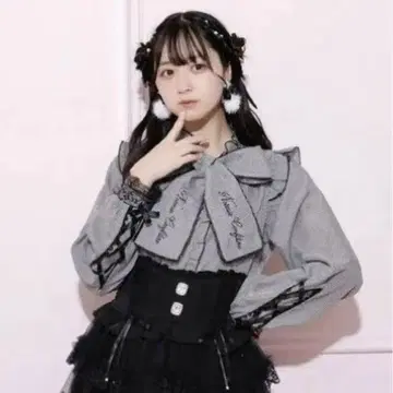 NOEMIE 노에미 보타이 블라우스 체크