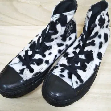 ALL STAR 소 패턴 하이컷 스니커즈