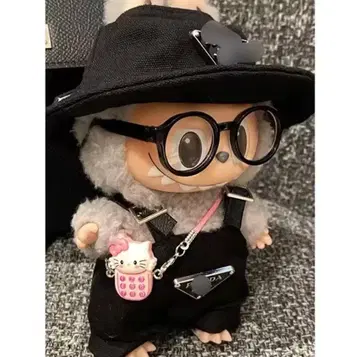 라부부 Labubu 미사용 옷 갈아입기 세트 블랙 모자와 오버롤 블랙