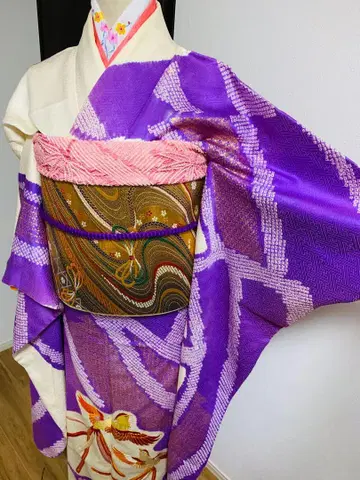 후리소데 풀세트 보라색과 화이트 컬러의 기모노 특가 세일