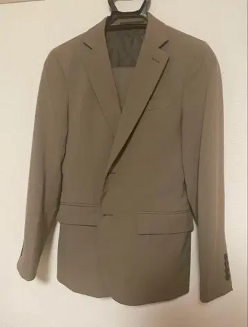 gu 셋업 수트 베이지