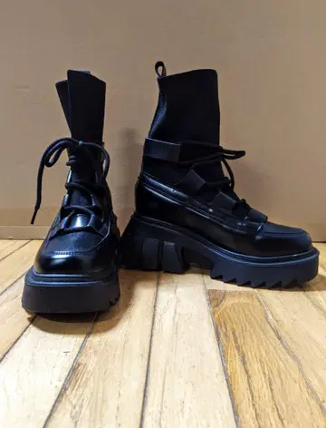 통굽 블랙 부츠 부티