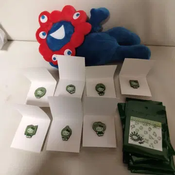 모키티 핀 배지
