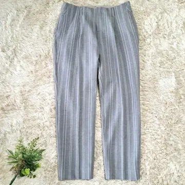 [택 포함 미사용] 노블 턱 스트라이프 테이퍼드 팬츠 그레이 40