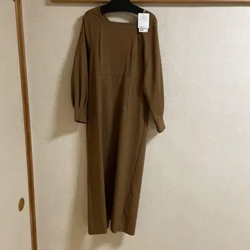 브라운 스퀘어넥 롱 원피스