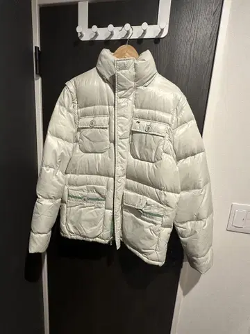 TOMMY HILFIGER 화이트 다운 자켓