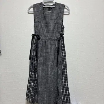 슬리브리스 롱 원피스 그레이 계열 체크