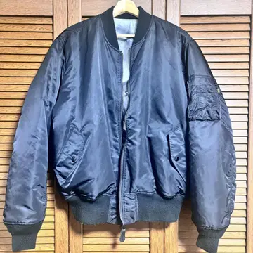 ALPHA INDUSTRIES MA-1 리버서블 전투기