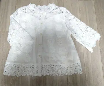 cawaii 레이스 장식 오부 소매 셔츠 화이트