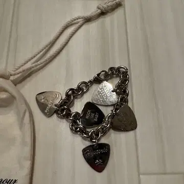 Hysteric Glamour 피크 팔찌