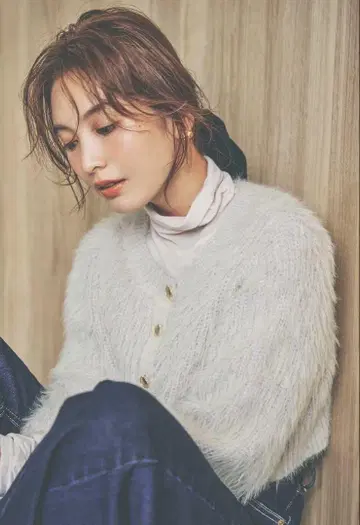 릴리안 캐럿 샤기 니트 가디건