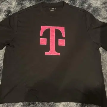 T-Mobile 블랙 티셔츠 XL
