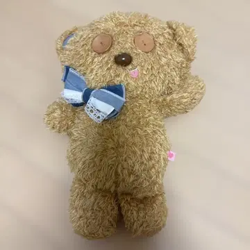 곰 모양 봉제 인형 베이지 버튼 눈