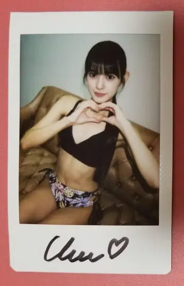 하치카케 우미 친필 사인 폴라로이드 B10