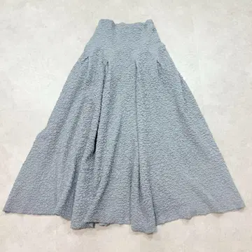 23SS 정가 2.7만 MECRE 니트 자카드 턱 플레어 스커트