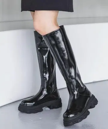 미사용 새상품 JEANASIS 블랙 에나멜 롱 부츠 L 사이즈 24cm