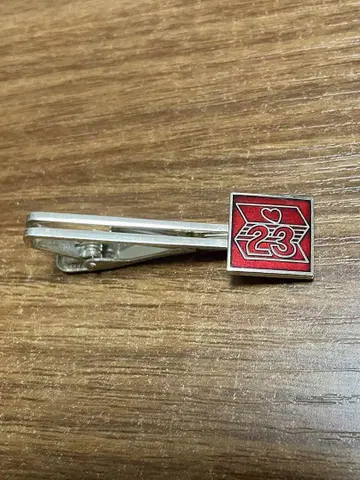 우체국 넥타이핀
