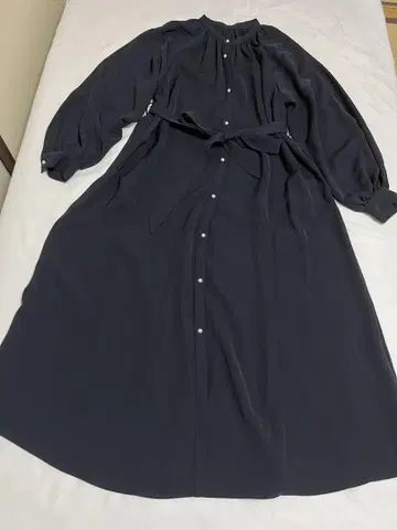 12closet 블랙 원피스 펄 버튼 Free size