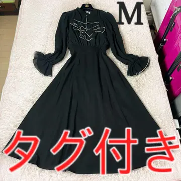 20 하립투 Modern Classic Ruffled Dress