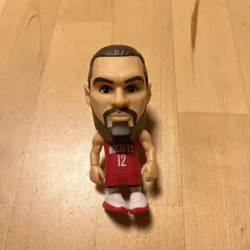 NBA BALLERS 스티븐 아담스 피규어 레드