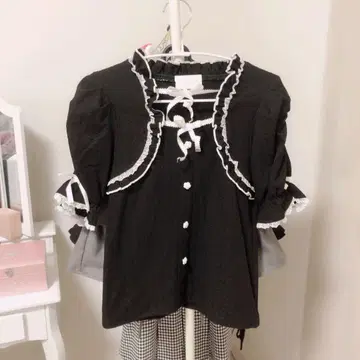 로지타 상의