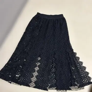 [ 새상품급 ] 다크 플라워 레이스 롱 스커트