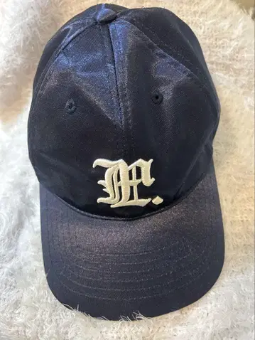 BLACKPINK 제니 착용 LMC GOTHIC SATIN CAP