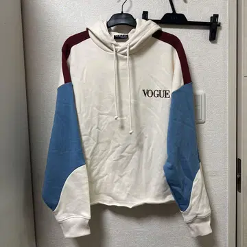 VOGUE 상의 무료배송