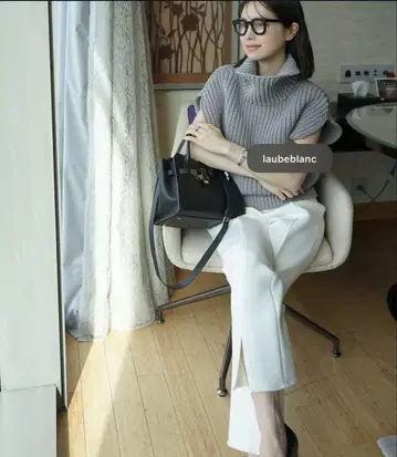 [ 새상품 ] laubeblanc 하이넥 니트 탑 그레이