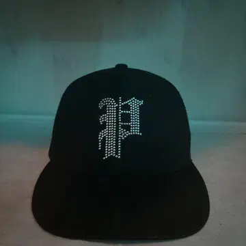 PHATRMK 스톤 장식 메쉬 캡