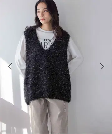 LOWRYSFARM 블랙 베스트