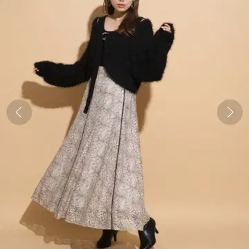 미사용 Mystrada 마이 스트라다 라임 레이스 플레어 스커트 36