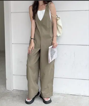 카키 살로펫