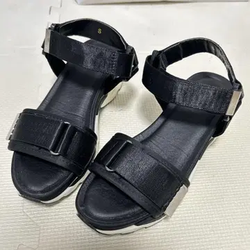 새상품 미사용 젤리빈스 스포츠 샌들 블랙 S