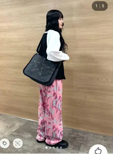 X-girl STUDDED MESSENGER BAG 데님 완판템