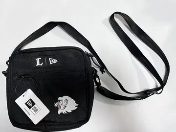 NEW ERA x LIONS 뉴에라 세이부 라이온즈 스퀘어 숄더 파우치