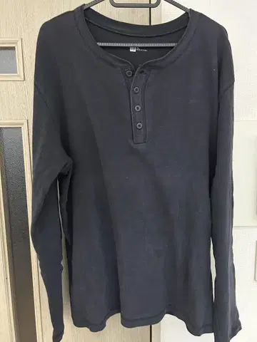 GAP 블랙 헨리넥 XL