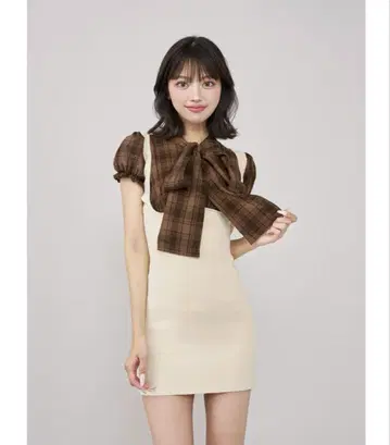Darich 레이어드라이크 보타이 니트 미니 원피스