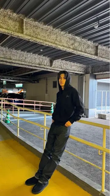 [ 쇼키치 착용 ] nobody 지퍼 후드티