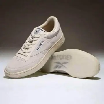 SixTONES Reebok 콜라보 신발