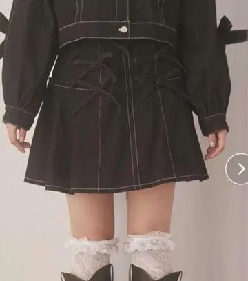 메리제니 리본 리본 플리츠 미니 스커트 블랙