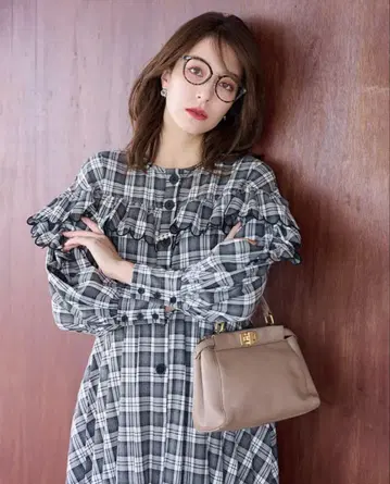 Chesty 스캘럽 프릴 체크 원피스