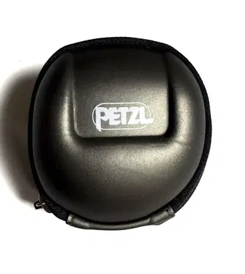 [ 새상품급 ] PETZL 헤드라이트용 하드 쉘 케이스 블랙