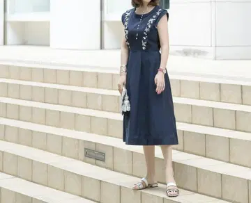 체스티 | 네이비 비쥬 원피스