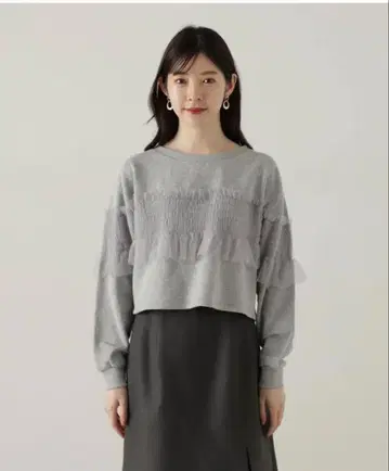 프릴 그레이 크롭 맨투맨