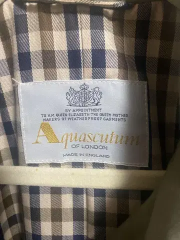 Aquascutum 트렌치코트